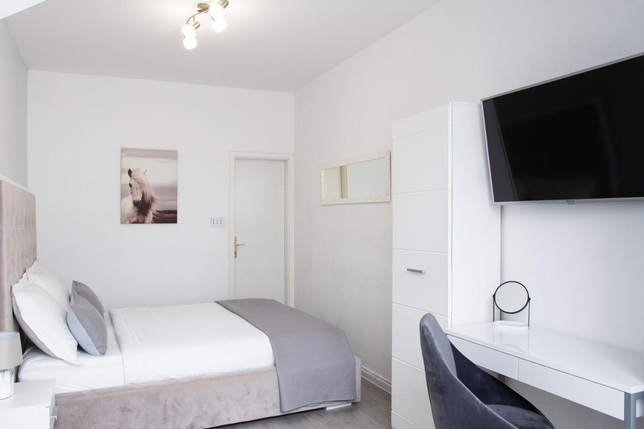 Apartment Maris Šibenik Buitenkant foto
