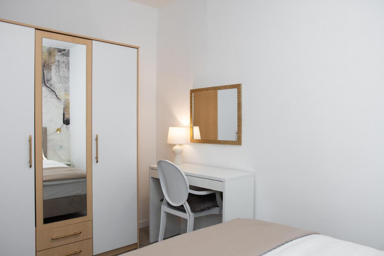 Apartment Maris Šibenik Buitenkant foto